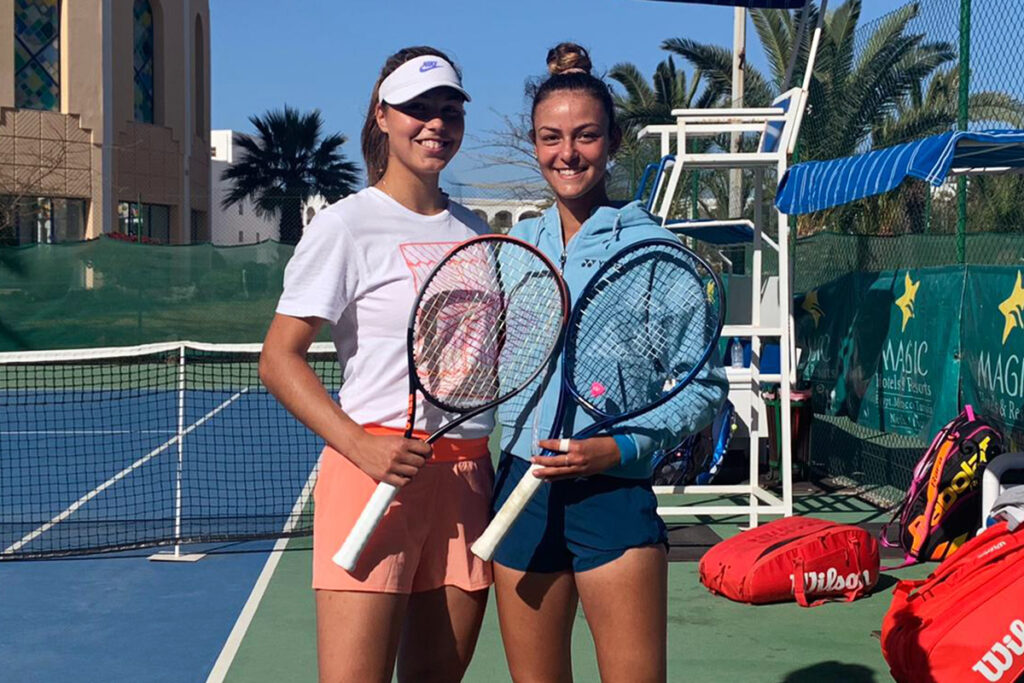 Ela Nala Milic (sinistra), slovena classe 2006, e Tea Lukic, tedesca classe 2004. Sono due delle grandi promesse che si allenano al Piatti Tennis Center
