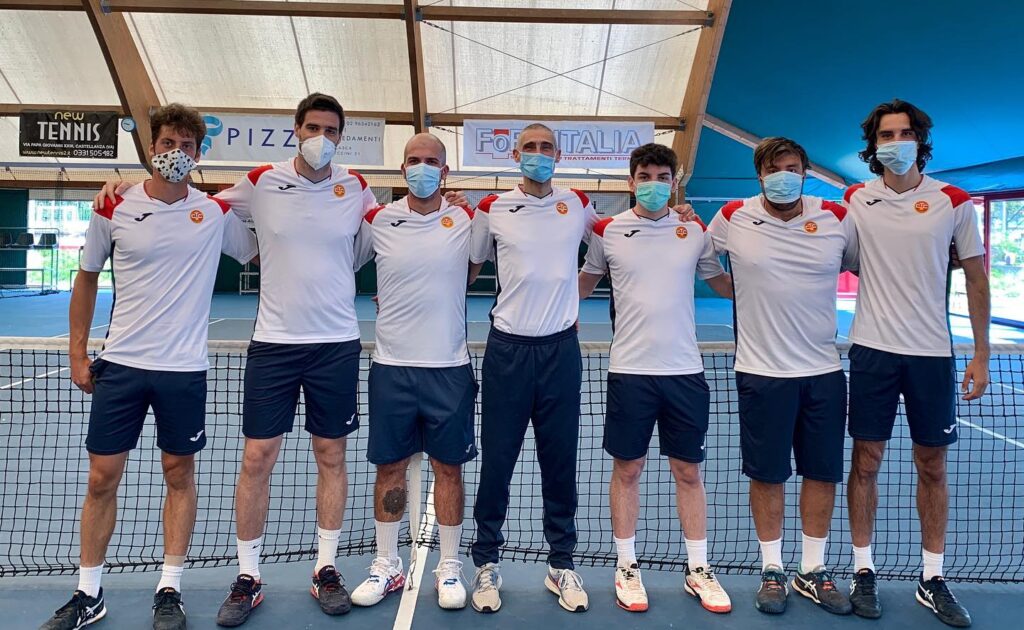 La formazione maschile del Club Tennis Ceriano che ha dominato il campionato di B2 la scorsa stagione