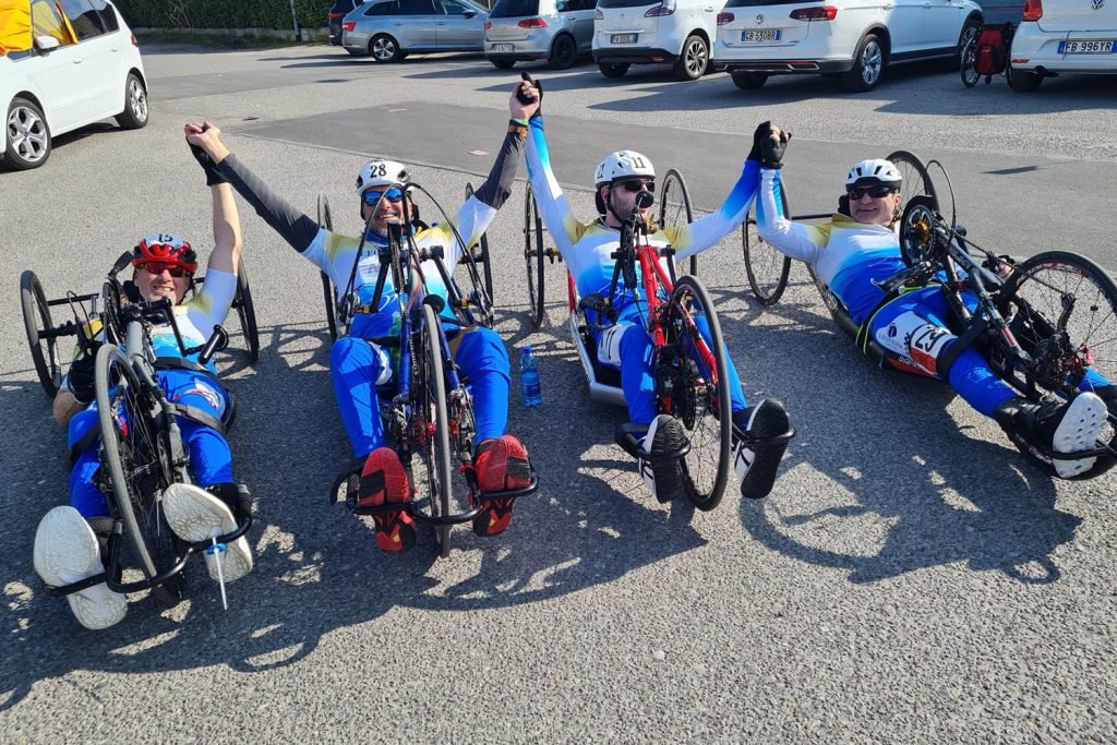 I quattro debuttanti nell'Active Handbike Team La Leonessa. Da sinistra: Franco Tonoli, Marco Colombo, Marco Dagnoni e Fabrizio Falappi