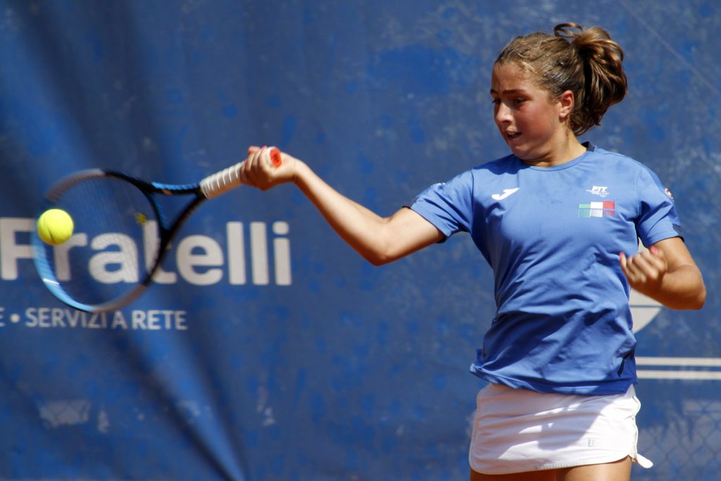 La toscana Anna Nerelli, protagonista di uno dei due successi che hanno permesso all'Italia di superare la Turchia nella prima giornata della Summer Cup by Dunlop (foto di Mattia Sassoli)