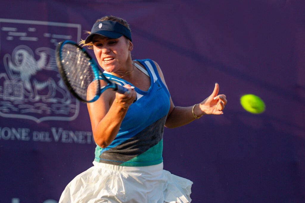 La statunitense Sofia Kenin, vincitrice dell'Australian Open nel 2020, ha giocato un gran match all'esordio nel WTA 125 di Gaiba (foto Creativite Idea)