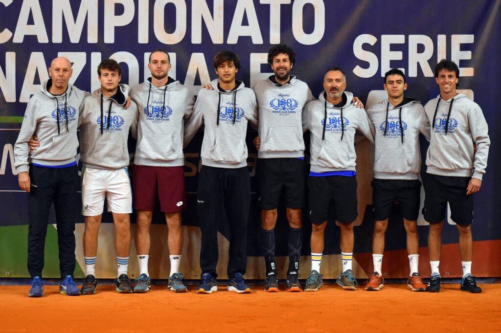 La formazione di Serie A1 del Tennis Club Crema: è saldamente al comando del Girone 1 dopo quattro delle sei giornate previste (foto GAME)