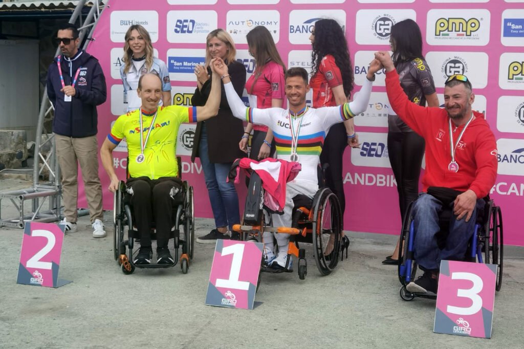 Mirko Testa, punta di diamante dell'Active Team "La Leonessa", ha vinto a Genova la tappa inaugurale del Giro Handbike 2024